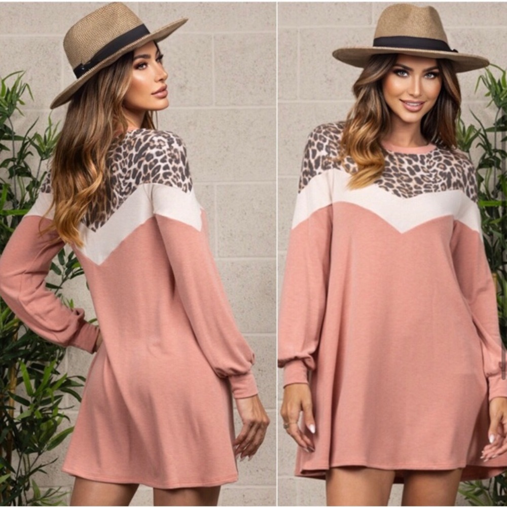 LAST ONE: women’s mauve leopard chevron comfy cozy loose pocket dress